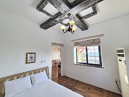 Lime Orange Vill Pension