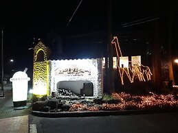 Lime Orange Vill Pension