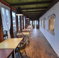 Lime Orange Vill Pension