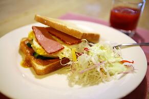 Lime Orange Vill Pension