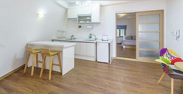 Lime Orange Vill Pension