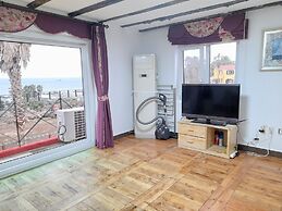 Lime Orange Vill Pension