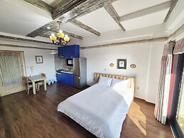 Lime Orange Vill Pension