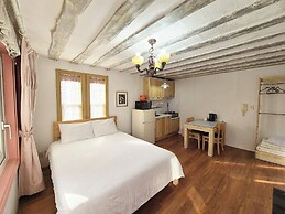 Lime Orange Vill Pension