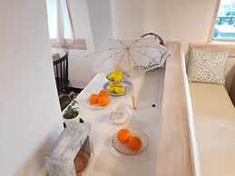 Lime Orange Vill Pension