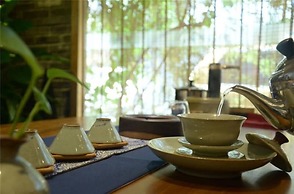 Jiali Inn Width Alley Branch