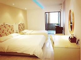 Jiali Inn Width Alley Branch