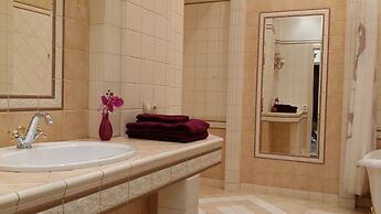 Center City Flats - Hermitage