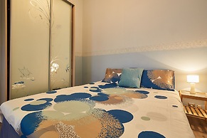 Center City Flats Central on Zhukovskovo 18