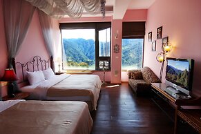 Margaret Garden Villa