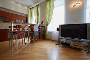 Center City Flats on Zhukovskovo 12