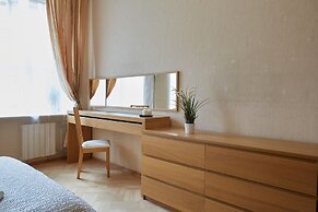 Center City Flats on Zhukovskovo 12