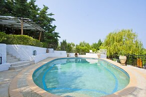 Bozis Private Pool Villa by Halkidiki Villas