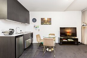Imogen, Melbourne Studio Apartment