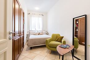 Explore the Amalfi Coast from a Cosy Home in Sorrento Centre