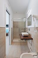 Boutique Suites 186