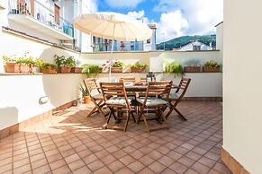 Lovely apt in Sorrento Old town Close to the Beach