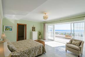 Cubo's Villa las Colinas