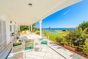 Cubo's Villa las Colinas