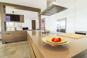 Cubo's Villa el Meandro