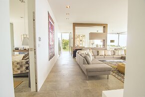 Cubo's Villa el Meandro