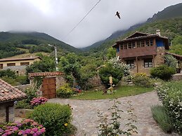 Alojamientos Rurales Valle de Bueida