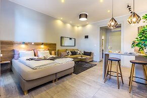 Number 1 Deluxe Apartments