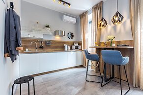 Number 1 Deluxe Apartments