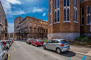 Number 1 Deluxe Apartments