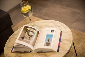 Number 1 Deluxe Apartments