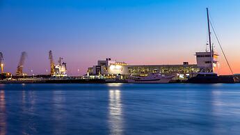 Number 1 Deluxe Apartments