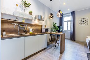 Number 1 Deluxe Apartments