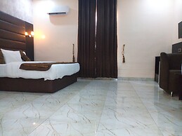Bana Hotel & Suites
