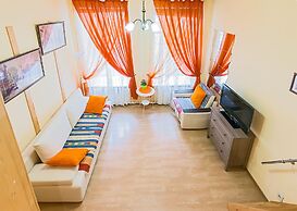 Cozy housing by Moscow railway station