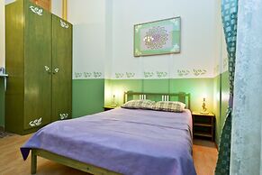 Cozy housing by Moscow railway station