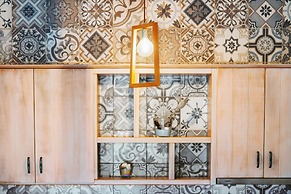 Aelia Apartments & Suites