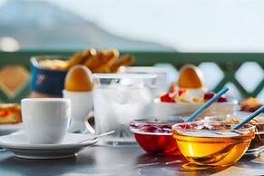 Aelia Apartments & Suites