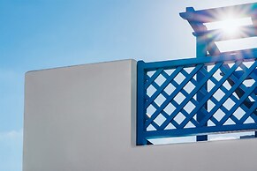 Aelia Apartments & Suites