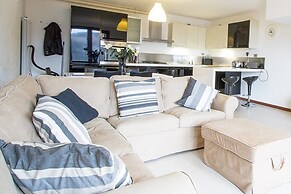 Family Friendly Italian Lakes 3 Bedroom Villa With Wifi, Bbq, Lake Vie