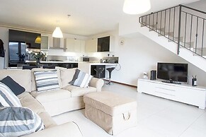 Family Friendly Italian Lakes 3 Bedroom Villa With Wifi, Bbq, Lake Vie
