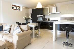 Family Friendly Italian Lakes 3 Bedroom Villa With Wifi, Bbq, Lake Vie