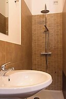 Family Friendly Italian Lakes 3 Bedroom Villa With Wifi, Bbq, Lake Vie