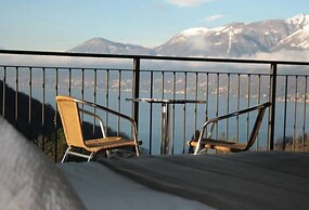 Family Friendly Italian Lakes 3 Bedroom Villa With Wifi, Bbq, Lake Vie