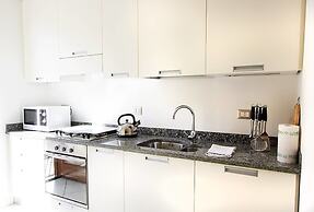 2 Bedroom Apartment near Stresa, Short Walk to Lakeside, Lake Views