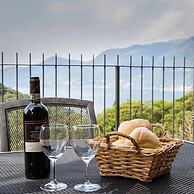 Stunning Italian Lakes Villa With Lake Views, Bbq, Wifi, Wii Games Con