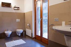 Stunning Italian Lakes Villa With Lake Views, Bbq, Wifi, Wii Games Con
