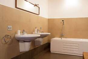 Stunning Italian Lakes Villa With Lake Views, Bbq, Wifi, Wii Games Con