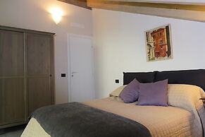 Stunning Family Friendly Italian Lakes 3 bed Villa With Pool, Wifi, Bb