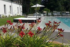 Stunning Family Friendly Italian Lakes 3 bed Villa With Pool, Wifi, Bb