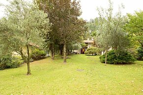 Lake Maggiore Villa With Beach Access, Near Village Centre, Wifi, BBQ